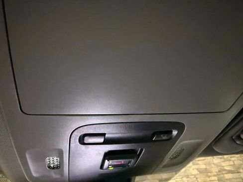 Used 2023 Toyota Camry SE image 29