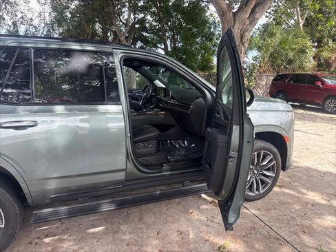 Used 2023 Cadillac Escalade Sport Platinum image 12