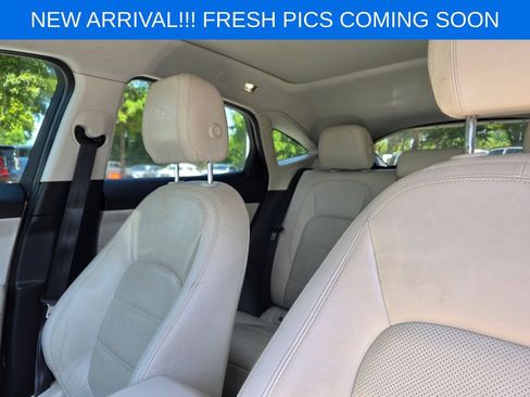 Used 2022 Jaguar E-PACE SE AWD/4WD image 8