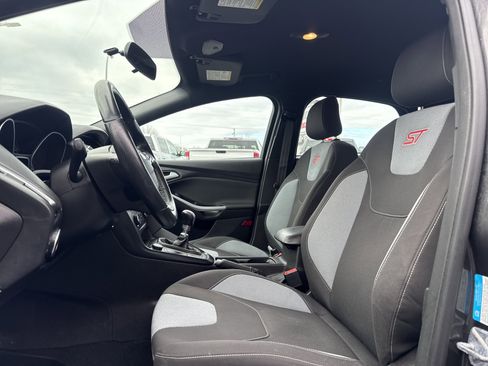 Used 2015 Ford Focus ST image 16