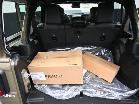 New 2026 Jeep Wrangler Unlimited Rubicon AWD/4WD image 49