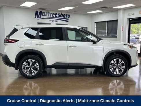 Used 2023 Nissan Rogue SV AWD/4WD image 4