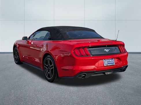 Used 2018 Ford Mustang Premium RWD image 4