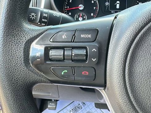Used 2016 Kia Sorento LX AWD/4WD image 24