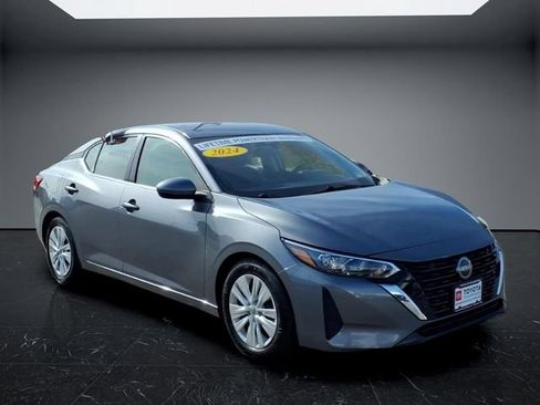 Used 2024 Nissan Sentra S FWD image 5