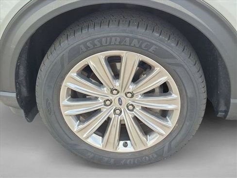 Used 2020 Ford Explorer Limited AWD/4WD image 22