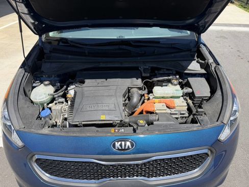 Used 2019 Kia Niro LX FWD image 34