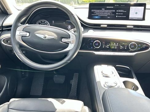 Used 2024 Genesis GV70 2.5T w/ Advanced Package AWD/4WD image 25