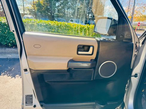 Used 2005 Land Rover LR3 SE image 14