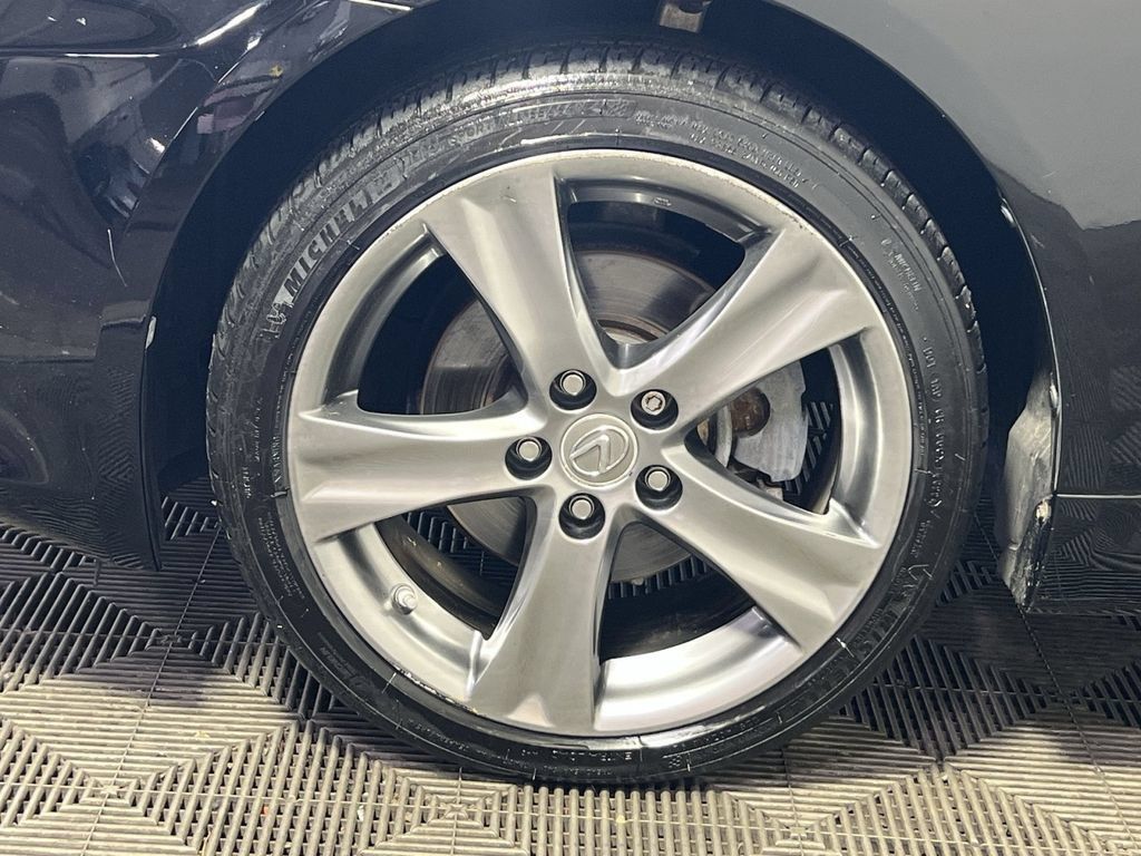 Used 2014 Lexus IS 250C w/ Navigation System Package RWD image 12