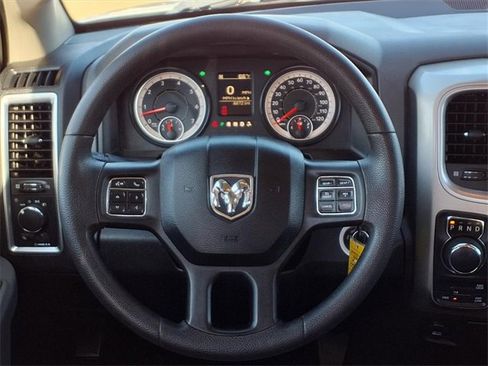 Used 2016 RAM 1500 Classic SLT image 19