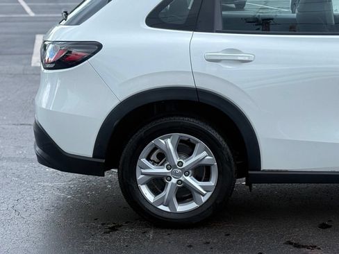 Used 2024 Honda HR-V LX image 8