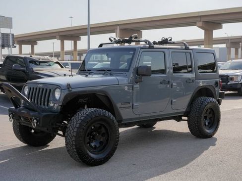 Used 2014 Jeep Wrangler Unlimited Sport w/ Quick Order Package 23S AWD/4WD image 18