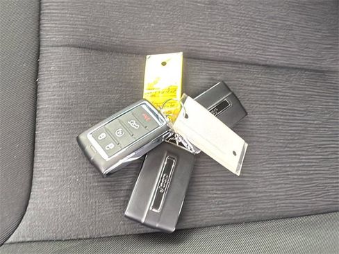 Certified 2025 Jeep Grand Cherokee Laredo X w/ Luxury Tech Group I image 43