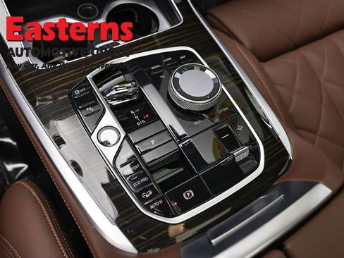 Used 2023 BMW X7 xDrive40i w/ Executive Package image 13