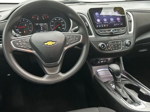 Used 2023 Chevrolet Malibu LT image 22