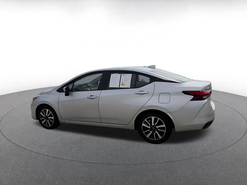 Used 2025 Nissan Versa SV FWD image 10