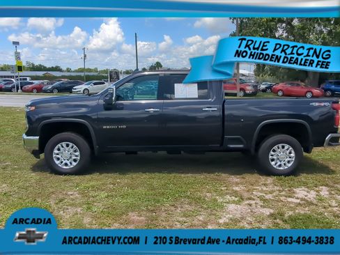 Used 2024 Chevrolet Silverado 2500 LTZ AWD/4WD image 7