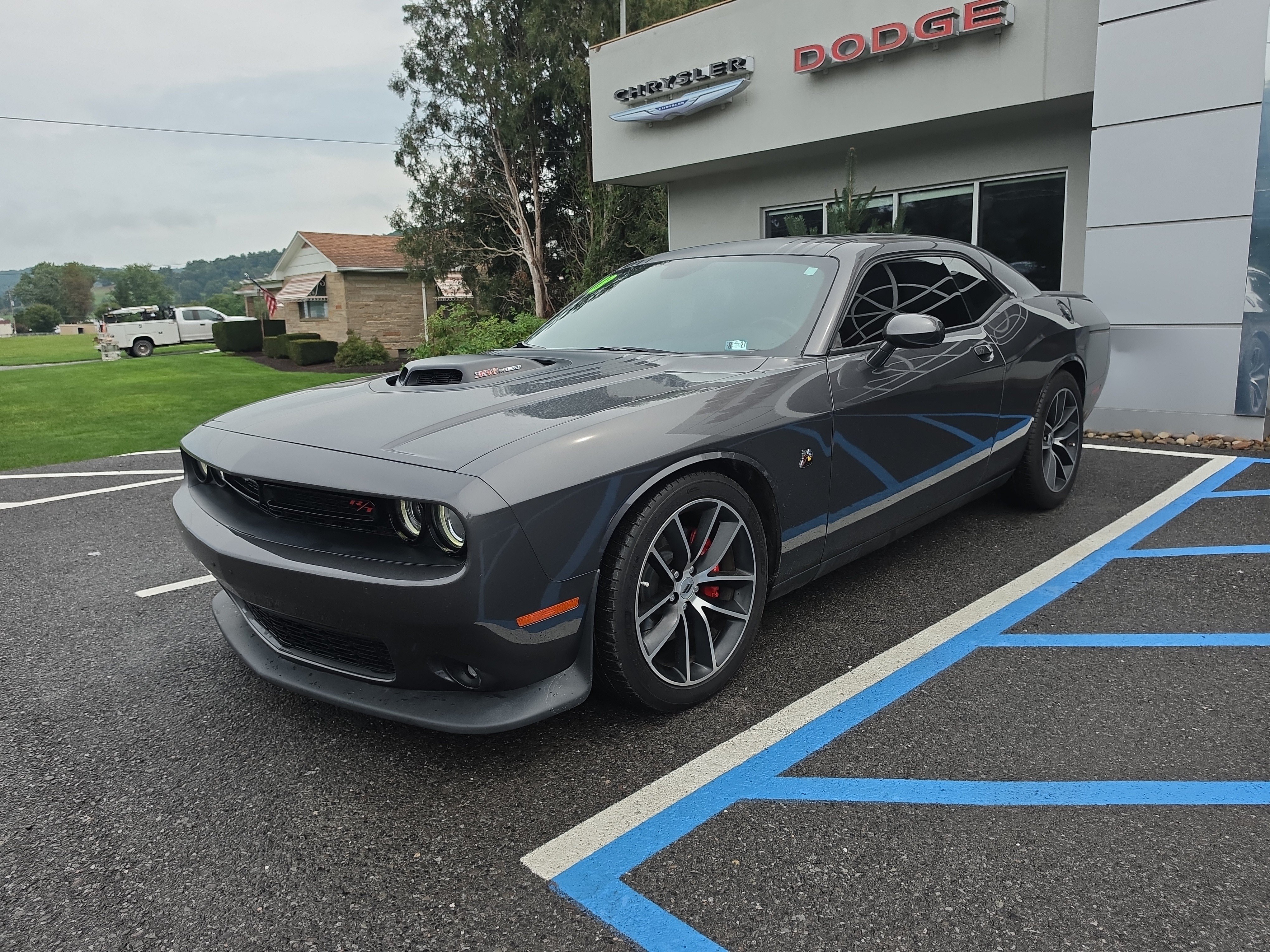 Used 2018 Dodge Challenger R/T Scat Pack RWD image 8