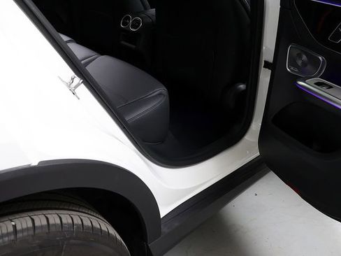 Certified 2026 Mercedes-Benz GLC 300 4MATIC image 32