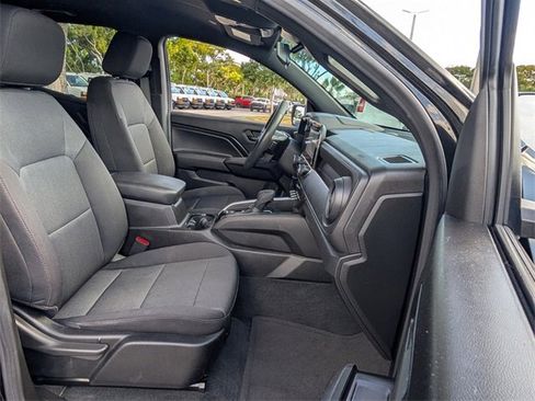 Used 2023 Chevrolet Colorado Trail Boss w/ Technology Package image 18