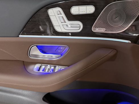 New 2026 Mercedes-Benz GLS 450 4MATIC image 10