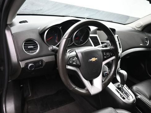 Used 2015 Chevrolet Cruze LT FWD image 13