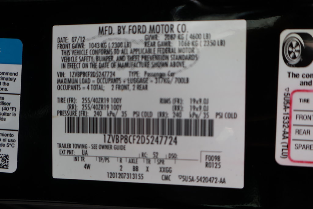 Used 2013 Ford Mustang GT Premium w/ Brembo Brake Pkg RWD image 21