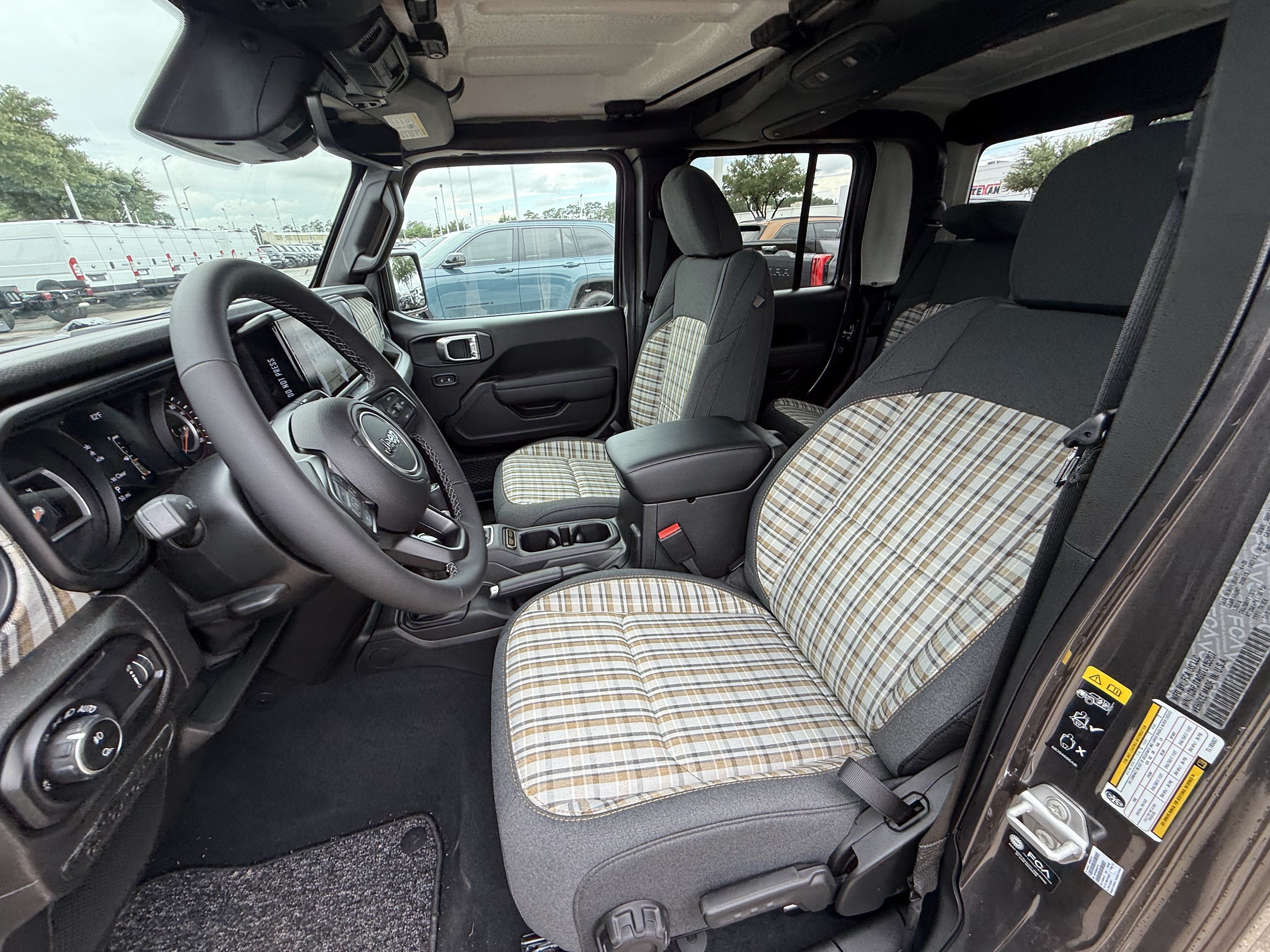 New 2026 Jeep Gladiator Sport AWD/4WD image 17