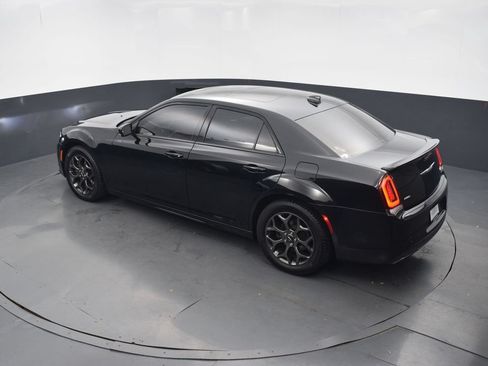 Used 2018 Chrysler 300 S w/ 300S Premium Group AWD/4WD image 41