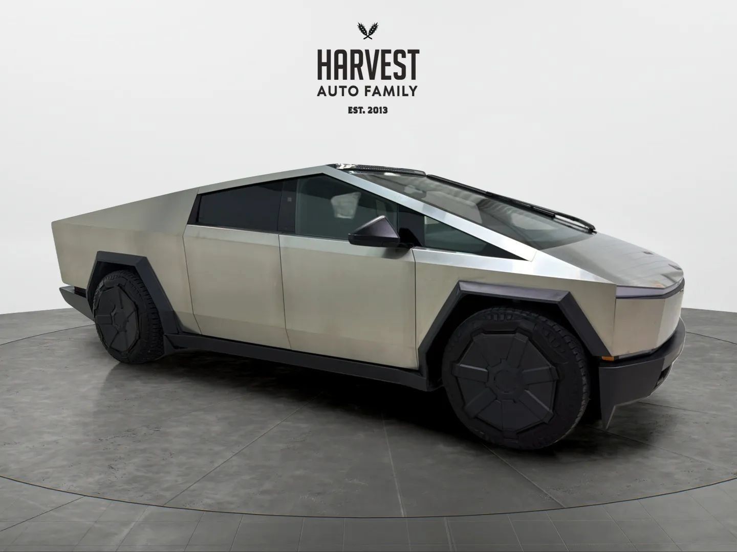 Used 2024 Tesla Cybertruck Cyberbeast AWD/4WD image 9