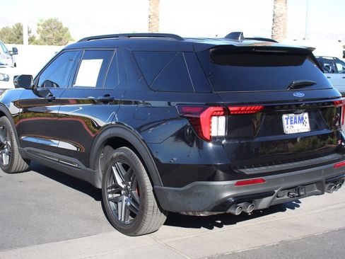 Certified 2025 Ford Explorer ST AWD/4WD image 5