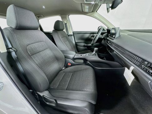 Certified 2023 Honda HR-V LX image 25
