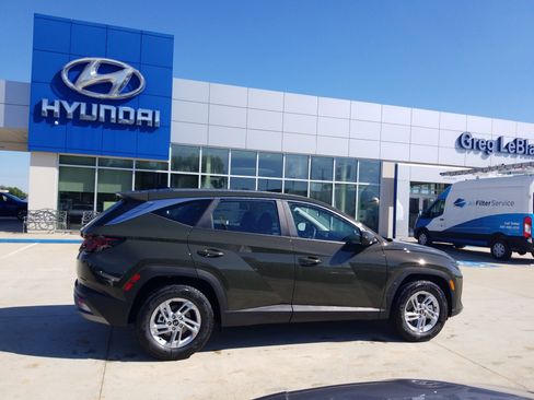 New 2026 Hyundai Tucson SE FWD image 8