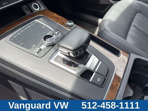Used 2018 Audi Q5 2.0T Premium Plus w/ Premium Plus Package AWD/4WD image 17