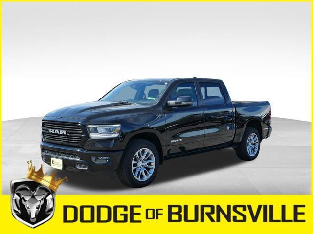 Used 2023 RAM 1500 Laramie AWD/4WD image 3