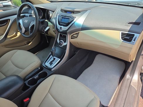 Used 2011 Hyundai Elantra GLS FWD image 18