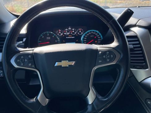 Used 2017 Chevrolet Suburban Premier AWD/4WD image 12