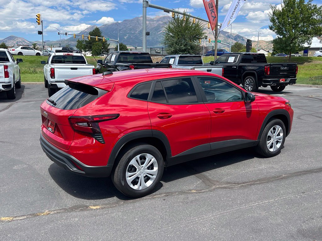 Certified 2026 Chevrolet Trax LS FWD image 12