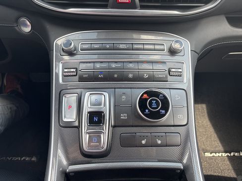 Used 2022 Hyundai Santa Fe SEL w/ Convenience + Premium Package image 16