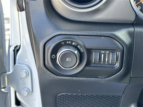 Certified 2022 Jeep Wrangler Unlimited Sport image 25