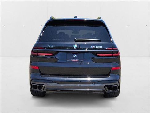 Used 2026 BMW X7 M60i w/ Climate Comfort Package AWD/4WD image 8