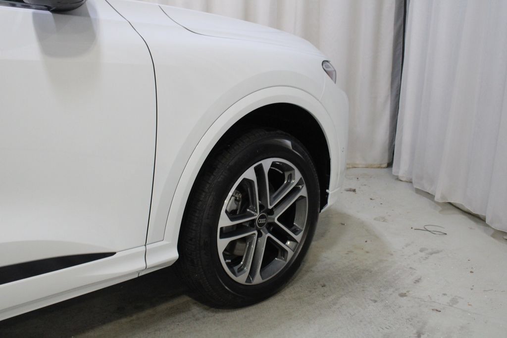 New 2026 Audi Q5 Premium AWD/4WD image 27