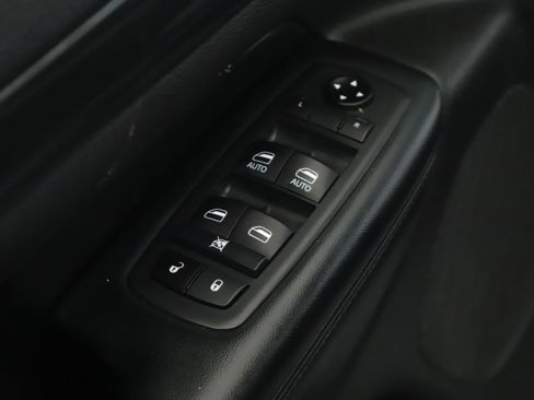 Used 2020 Jeep Grand Cherokee Altitude image 7