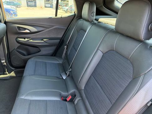 Used 2025 Buick Envista Preferred w/ Convenience II Package FWD image 22