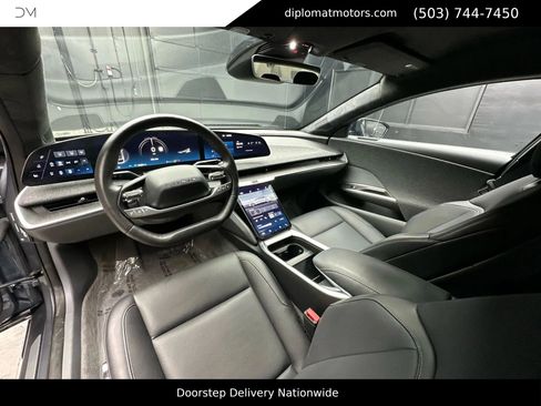 Used 2024 Lucid Air Touring image 16