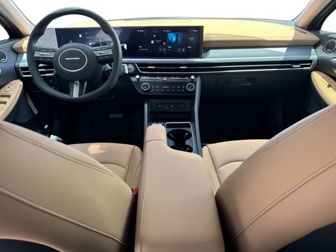 Used 2025 Hyundai Sonata Limited FWD image 14