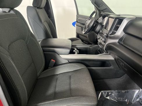 Used 2019 RAM 1500 Big Horn AWD/4WD image 26