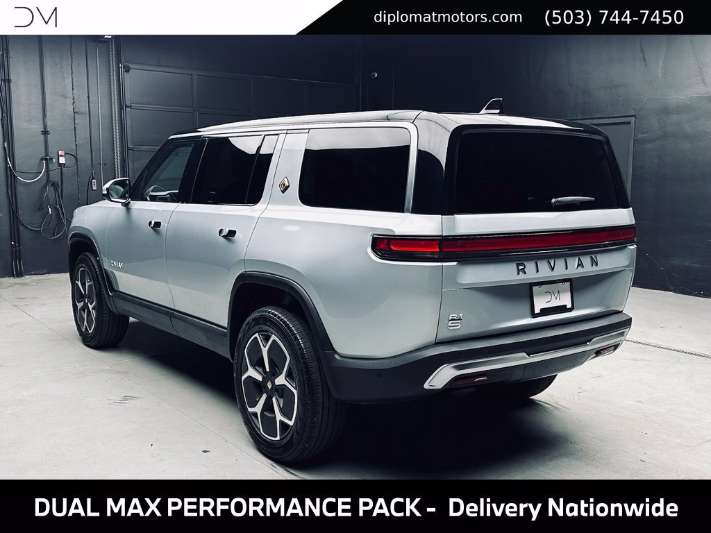 Used 2024 Rivian R1S Adventure Dual AWD/4WD image 4
