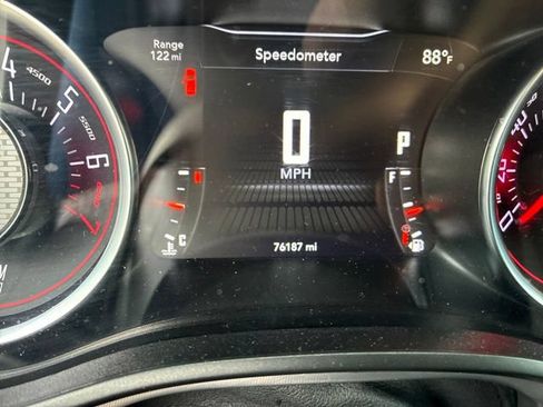 Used 2023 Dodge Challenger SXT RWD image 9